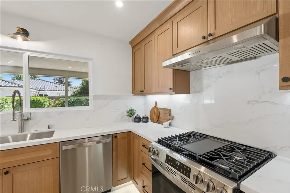 2121 S 3rd Arcadia, CA 91006