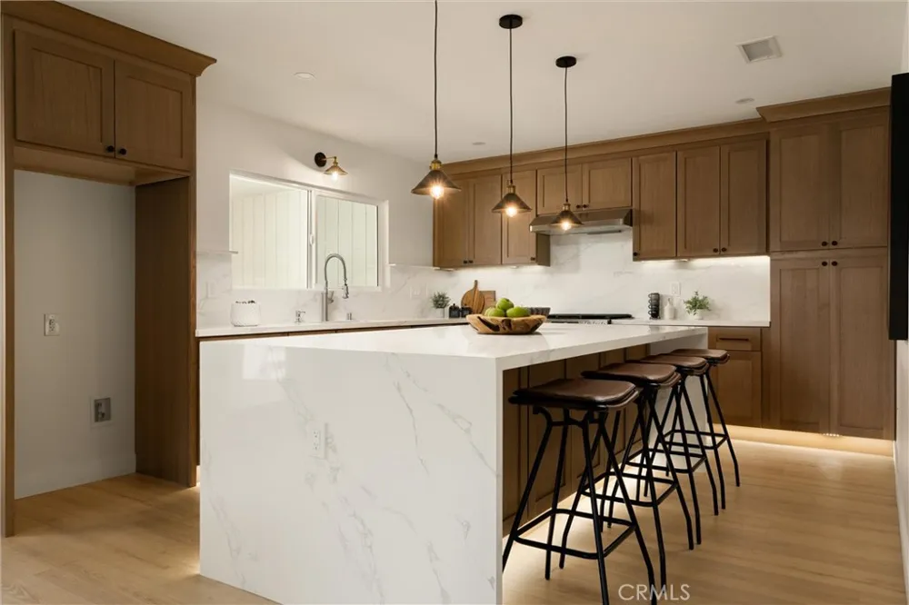 2121 S 3rd Arcadia, CA 91006