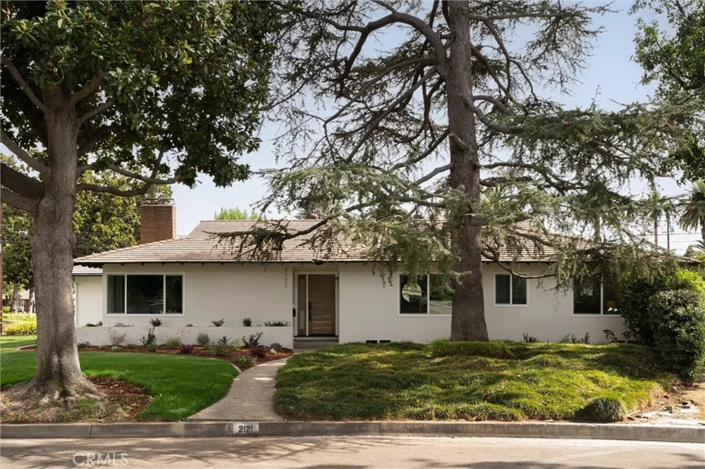 2121 S 3rd Arcadia, CA 91006