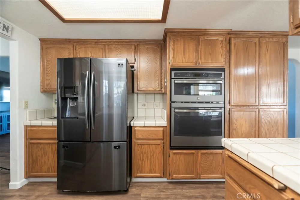 27100 Barkes Tehachapi, CA 93561