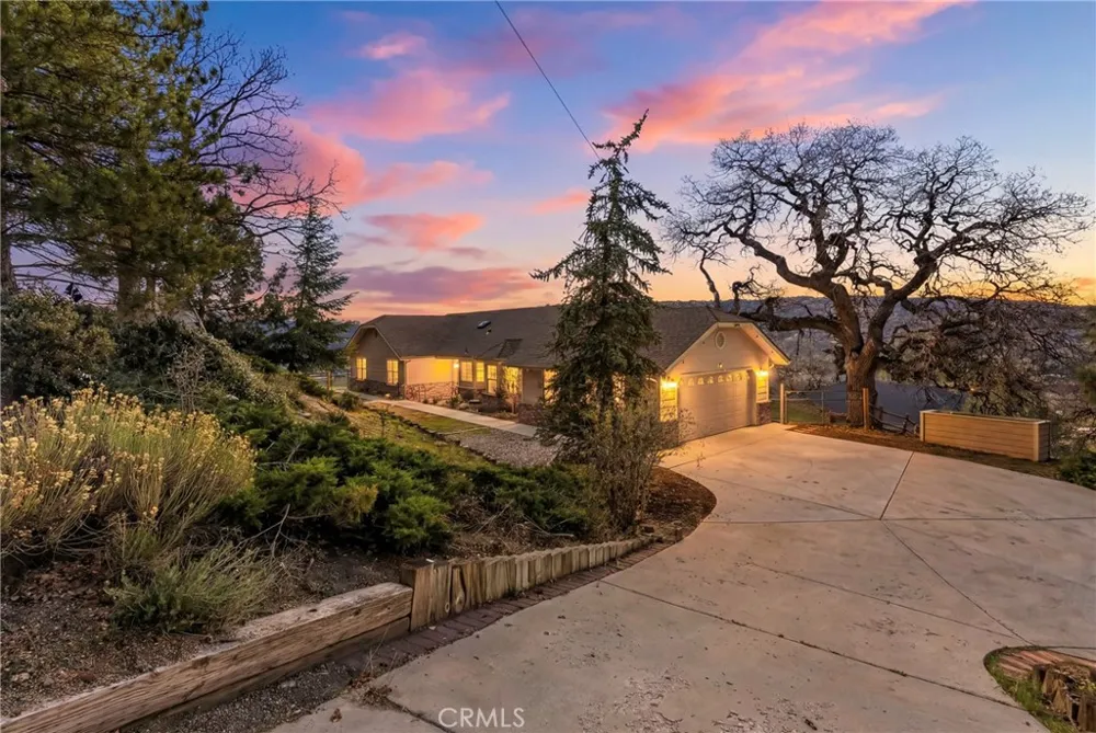 27100 Barkes Tehachapi, CA 93561