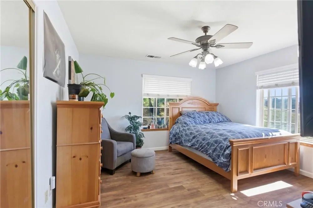 27100 Barkes Tehachapi, CA 93561