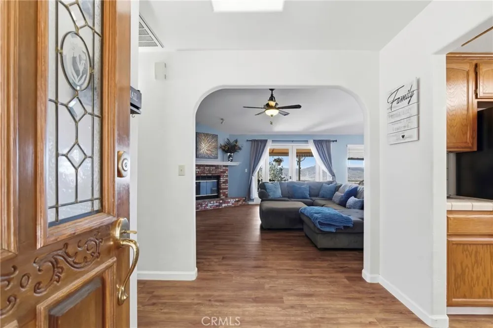 27100 Barkes Tehachapi, CA 93561