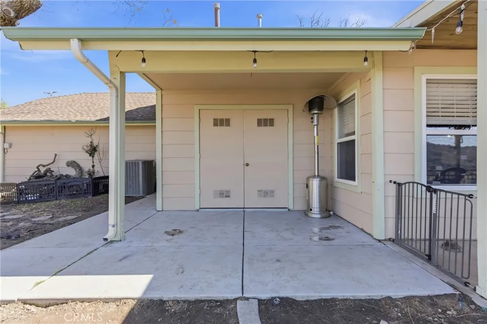 27100 Barkes Tehachapi, CA 93561