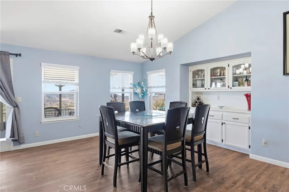 27100 Barkes Tehachapi, CA 93561