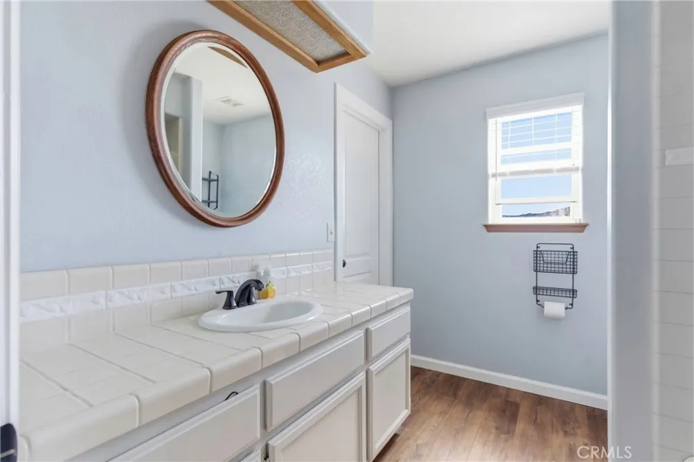 27100 Barkes Tehachapi, CA 93561