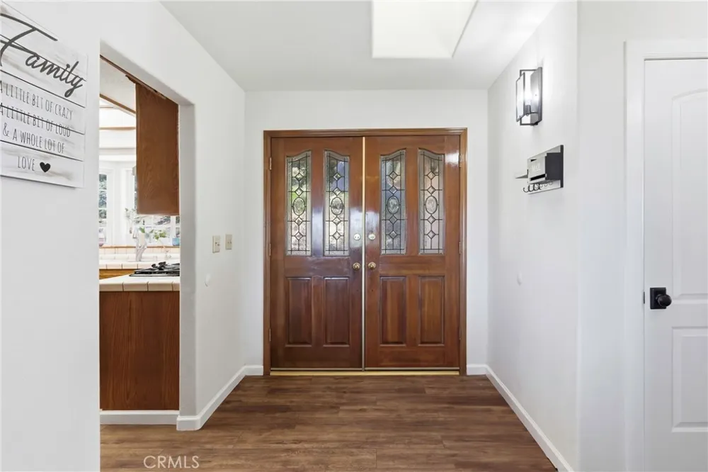 27100 Barkes Tehachapi, CA 93561