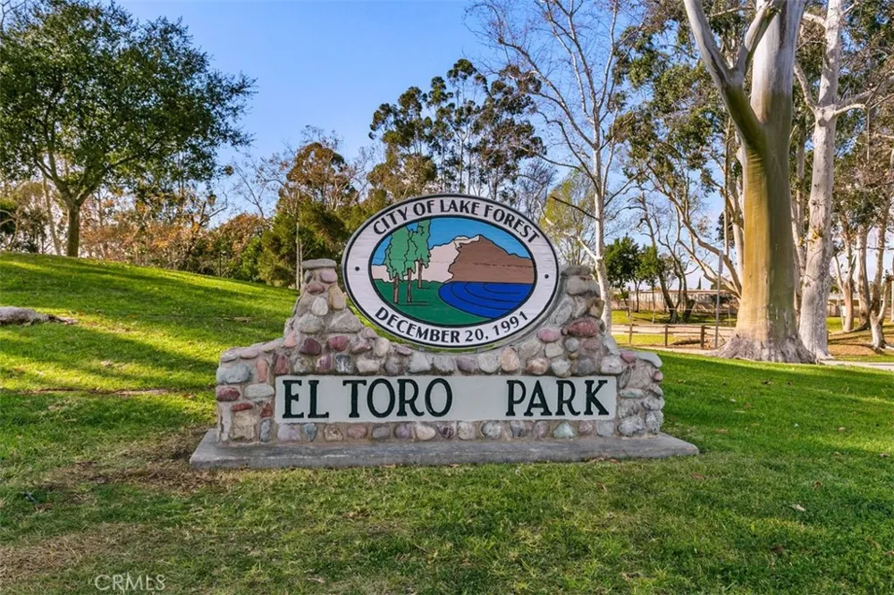 24541 Penfield Lake Forest, CA 92630