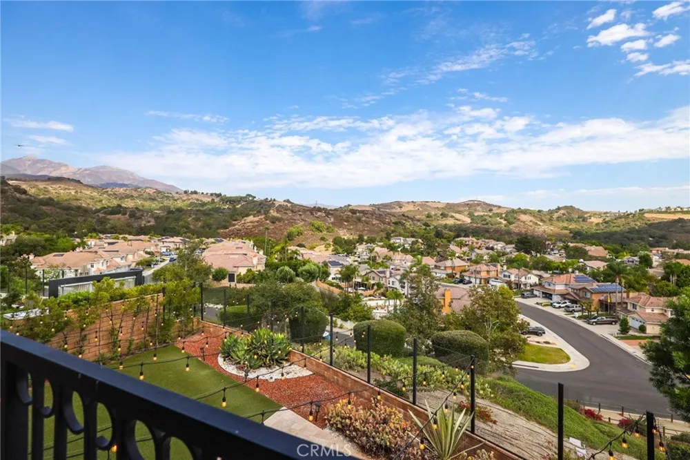 23 Cielo Azul Mission Viejo, CA 92692