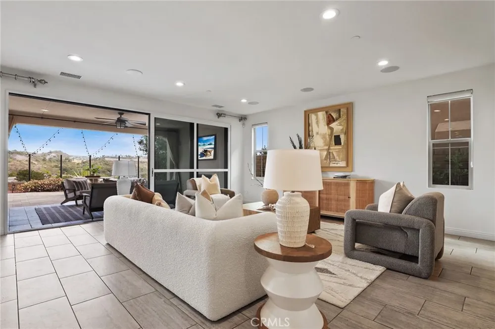 23 Cielo Azul Mission Viejo, CA 92692