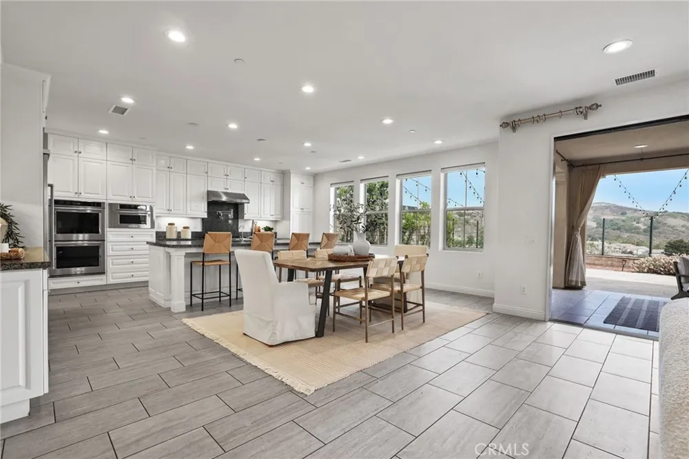 23 Cielo Azul Mission Viejo, CA 92692