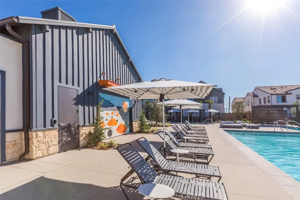 4154 S S. WILDFLAX PASEO #108 Ontario, CA 91761