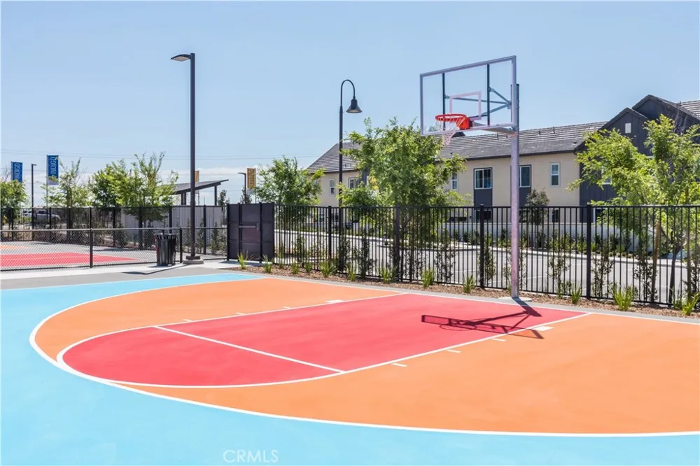 4154 S S. WILDFLAX PASEO #101 Ontario, CA 91761