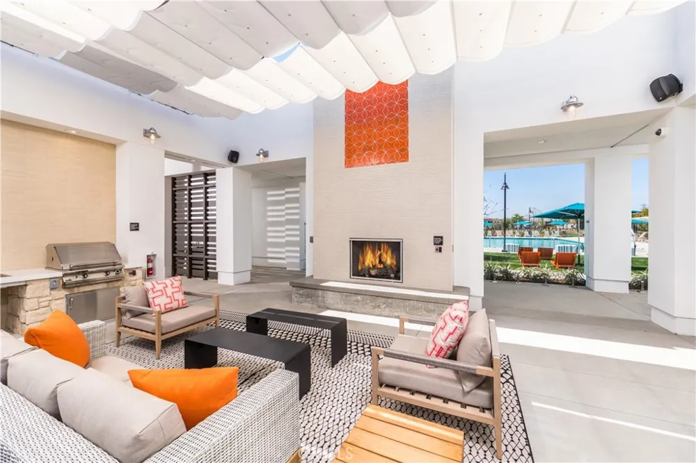 4154 S S. WILDFLAX PASEO #101 Ontario, CA 91761