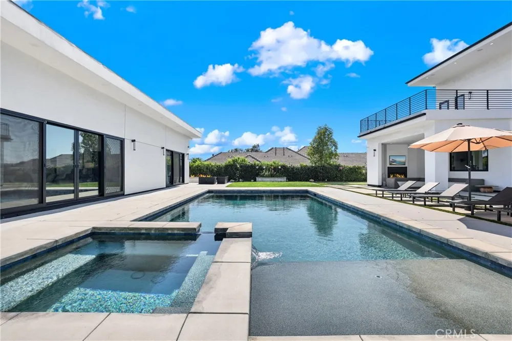 18852 CANYON CREST DRIVE Villa Park, CA 92861