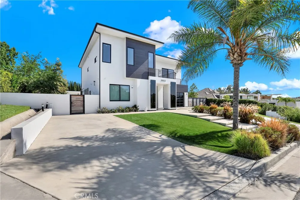 18852 CANYON CREST DRIVE Villa Park, CA 92861