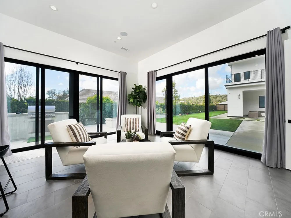 18852 CANYON CREST DRIVE Villa Park, CA 92861