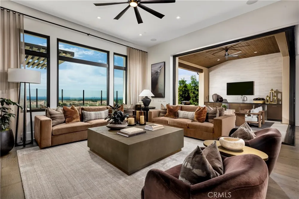 520 WESTRIDGE Irvine, CA 92602