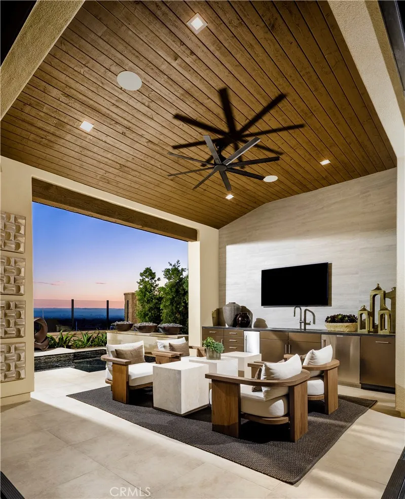 520 WESTRIDGE Irvine, CA 92602