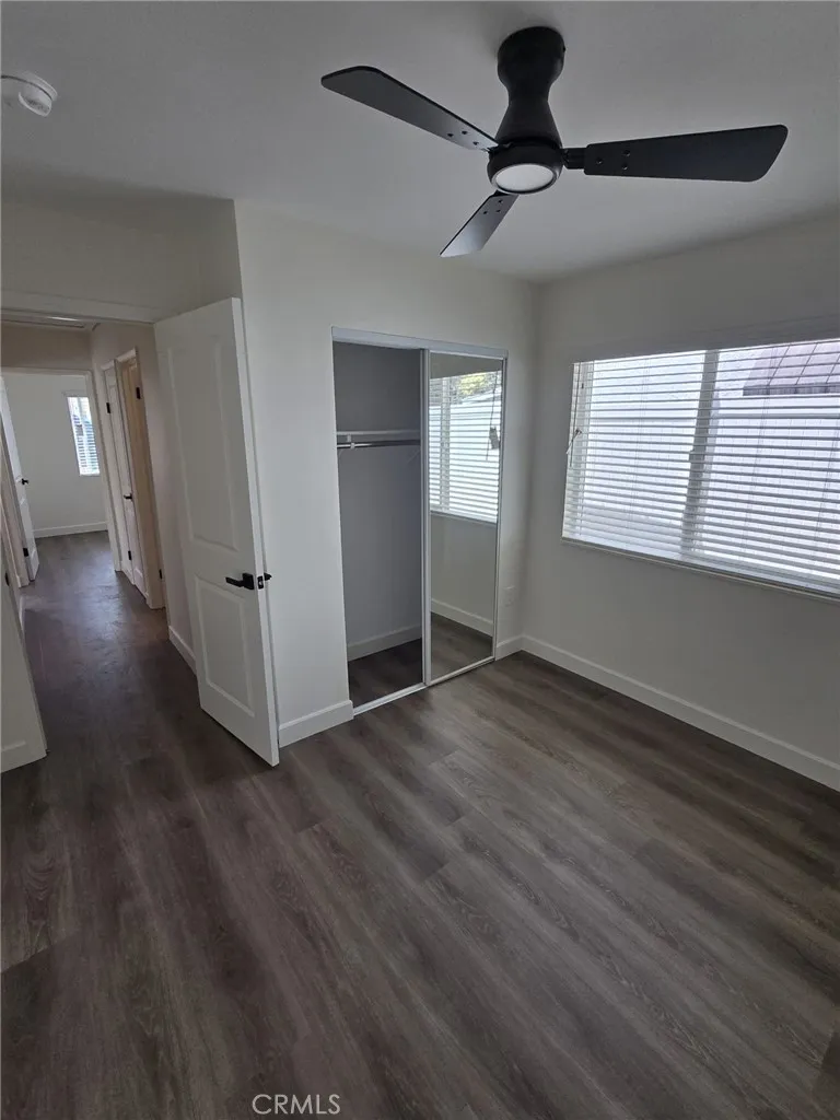 15417 Tuba Street San Fernando, CA 91345