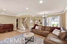 32 E Senisa Irvine, CA 92612