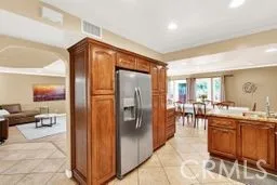 32 E Senisa Irvine, CA 92612
