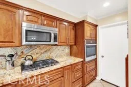 32 E Senisa Irvine, CA 92612