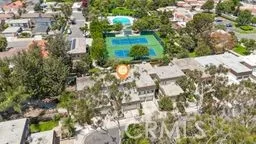 32 E Senisa Irvine, CA 92612