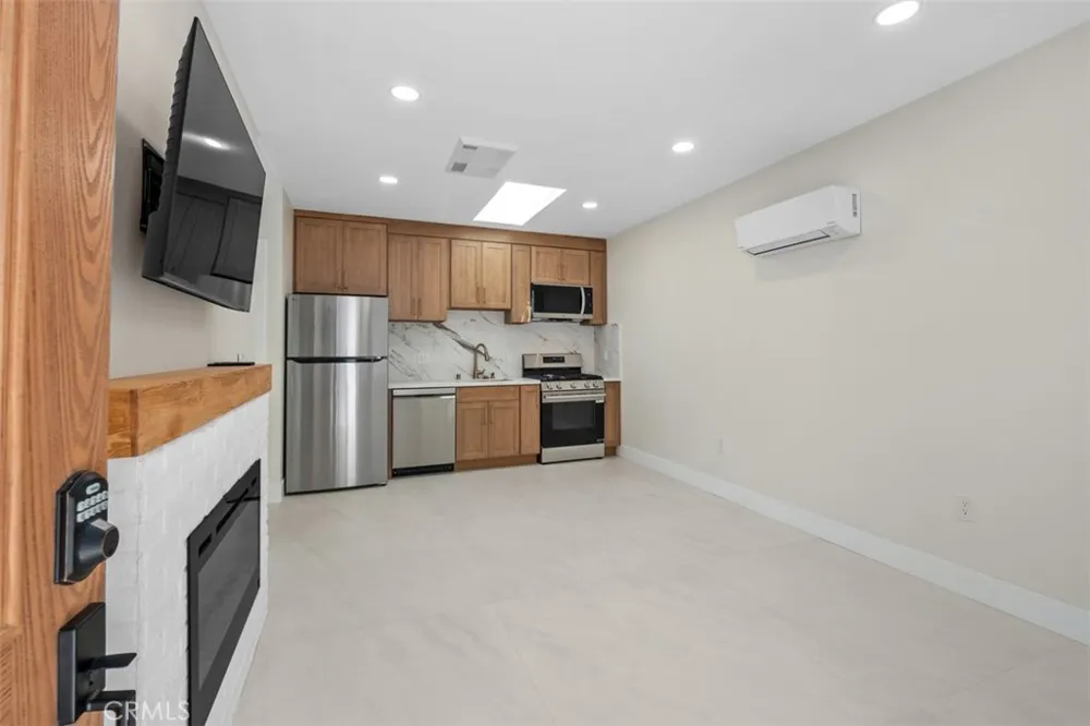 21316 Bulkhead Circle Huntington Beach, CA 92646
