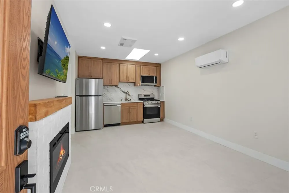 21316 Bulkhead Circle Huntington Beach, CA 92646