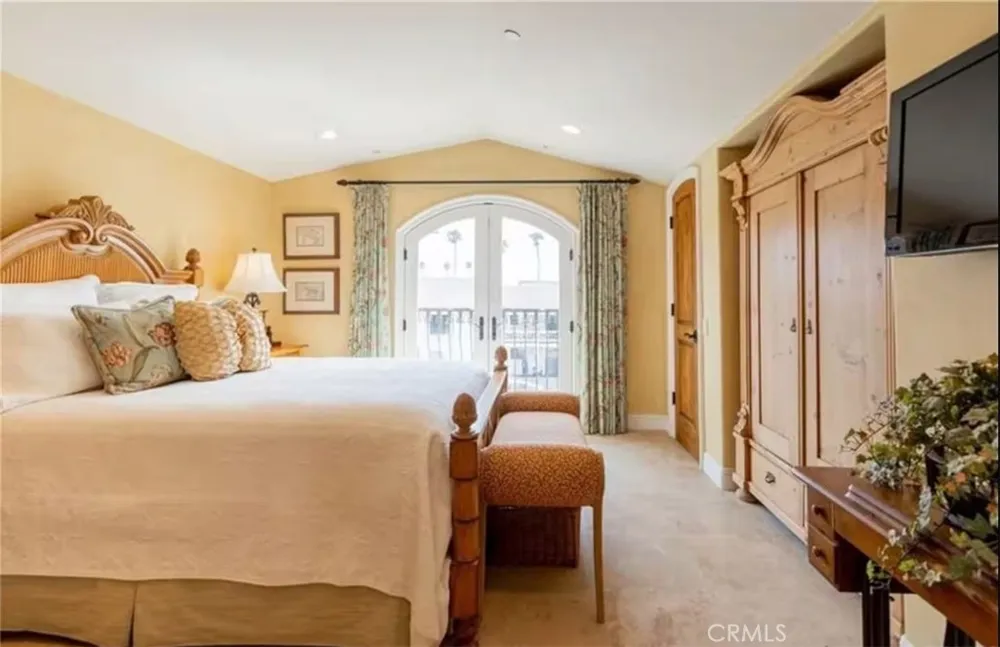 900 E Balboa Boulevard Newport Beach, CA 92661