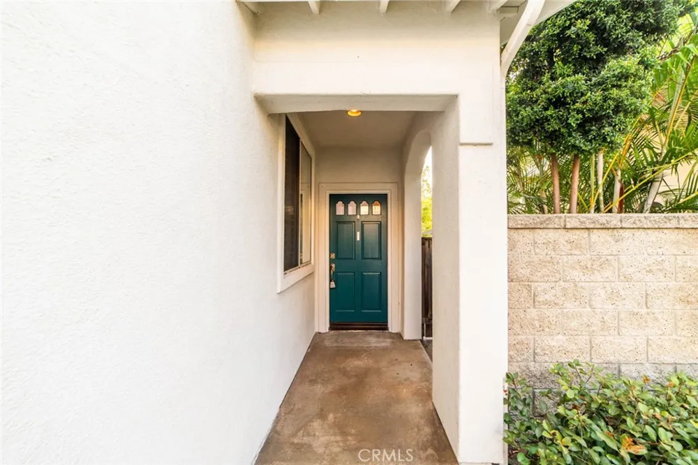27 LARKMEAD Aliso Viejo, CA 92656