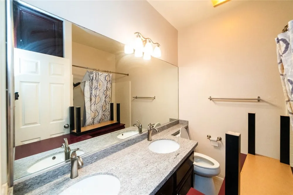 27 LARKMEAD Aliso Viejo, CA 92656