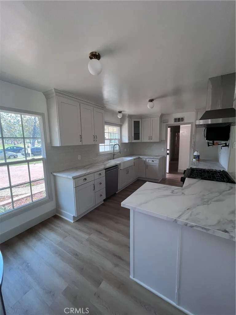 6901 Brunswick Huntington Beach, CA 92647