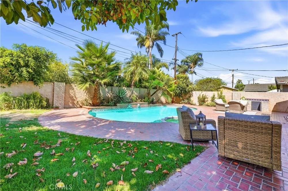 6901 Brunswick Huntington Beach, CA 92647