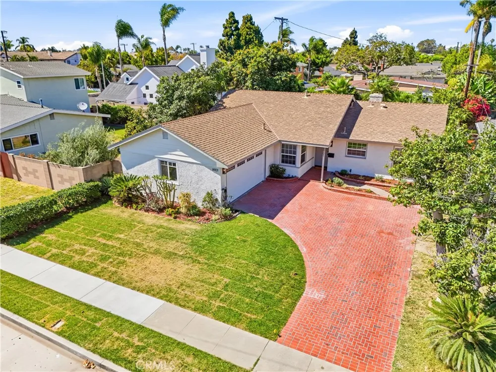 6901 Brunswick Huntington Beach, CA 92647