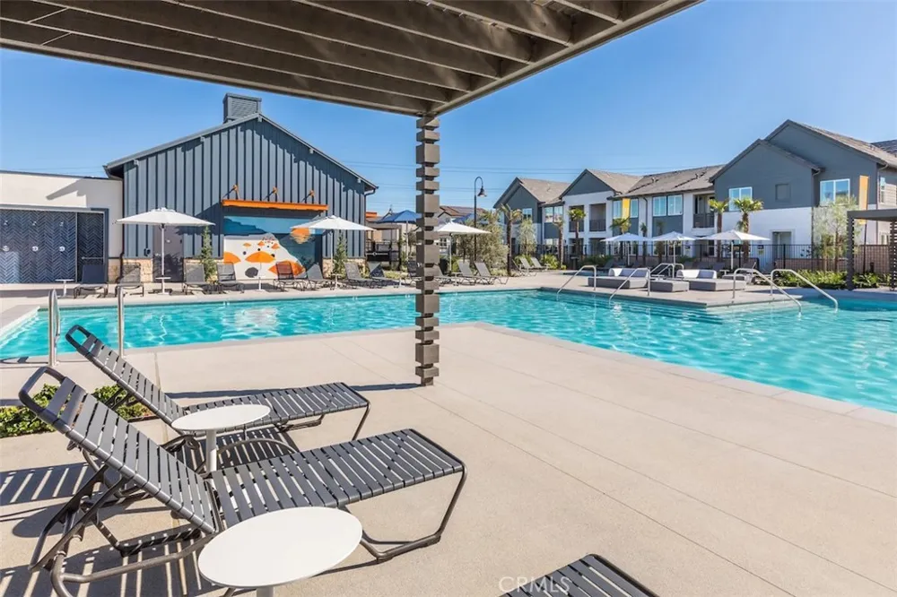 4154 S S. WILDFLAX PASEO #100 Ontario, CA 91761