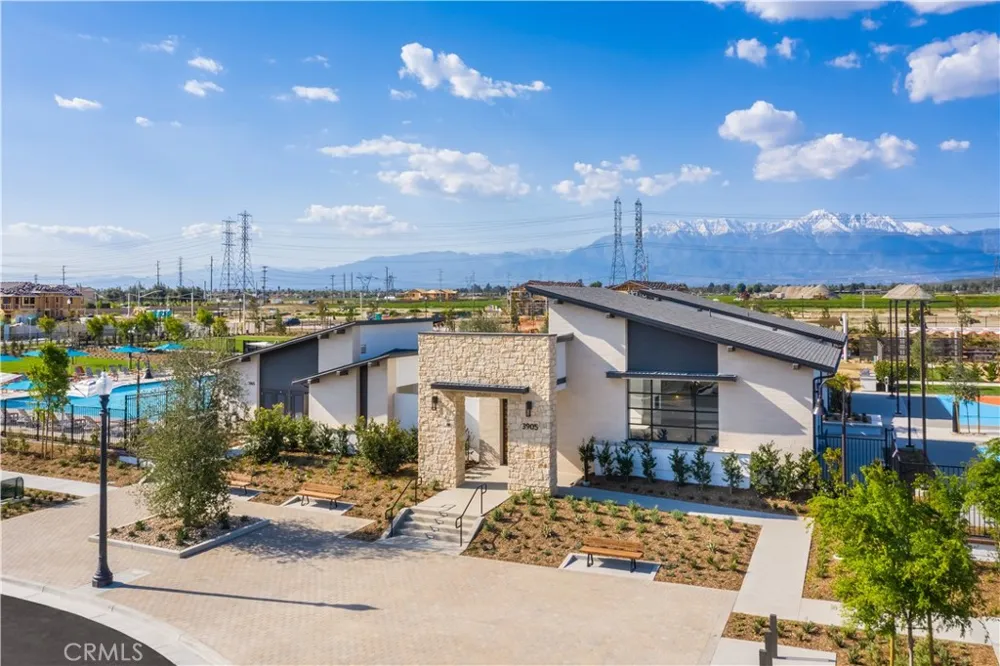 4154 S S. WILDFLAX PASEO #109 Ontario, CA 91761