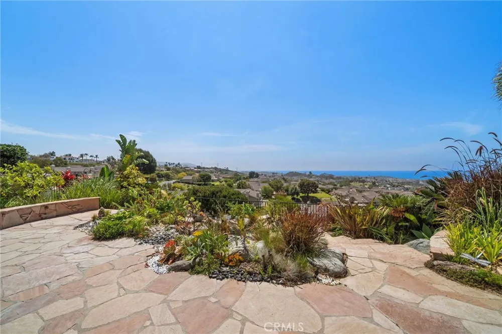 306 Via Colibri San Clemente, CA 92672
