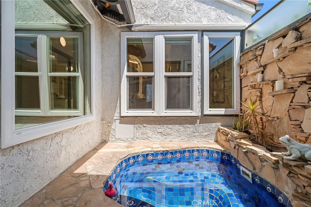 306 Via Colibri San Clemente, CA 92672
