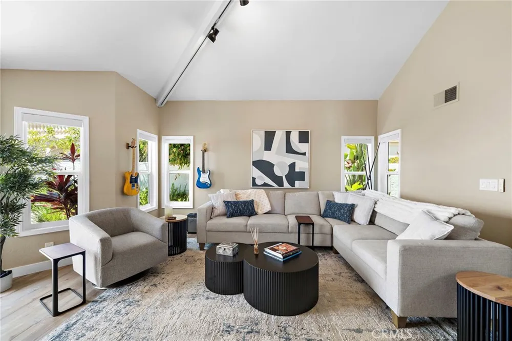 306 Via Colibri San Clemente, CA 92672
