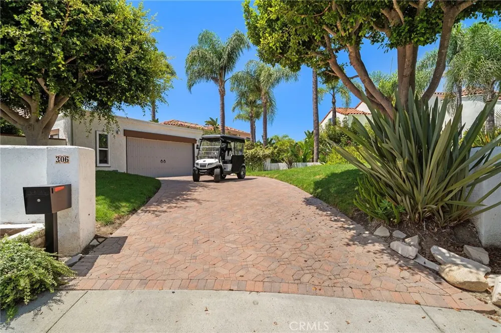 306 Via Colibri San Clemente, CA 92672