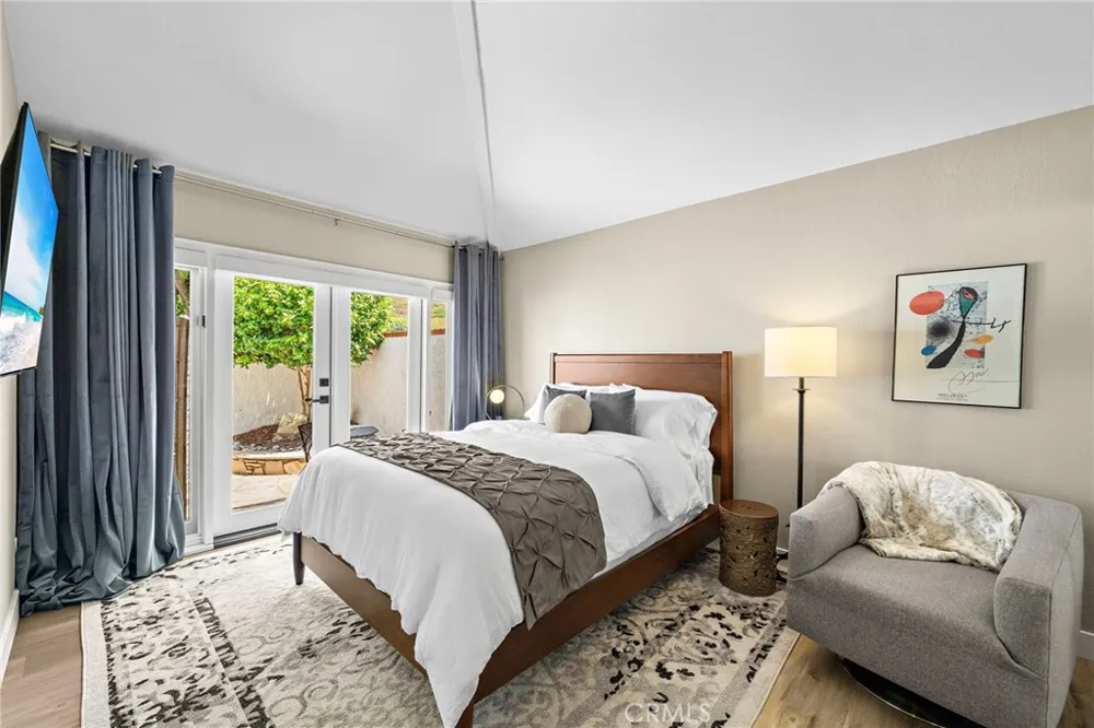 306 Via Colibri San Clemente, CA 92672