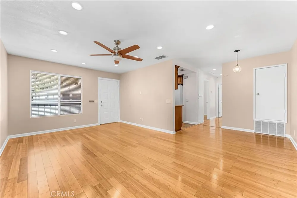 865 W 13th St #4 Azusa, CA 91702