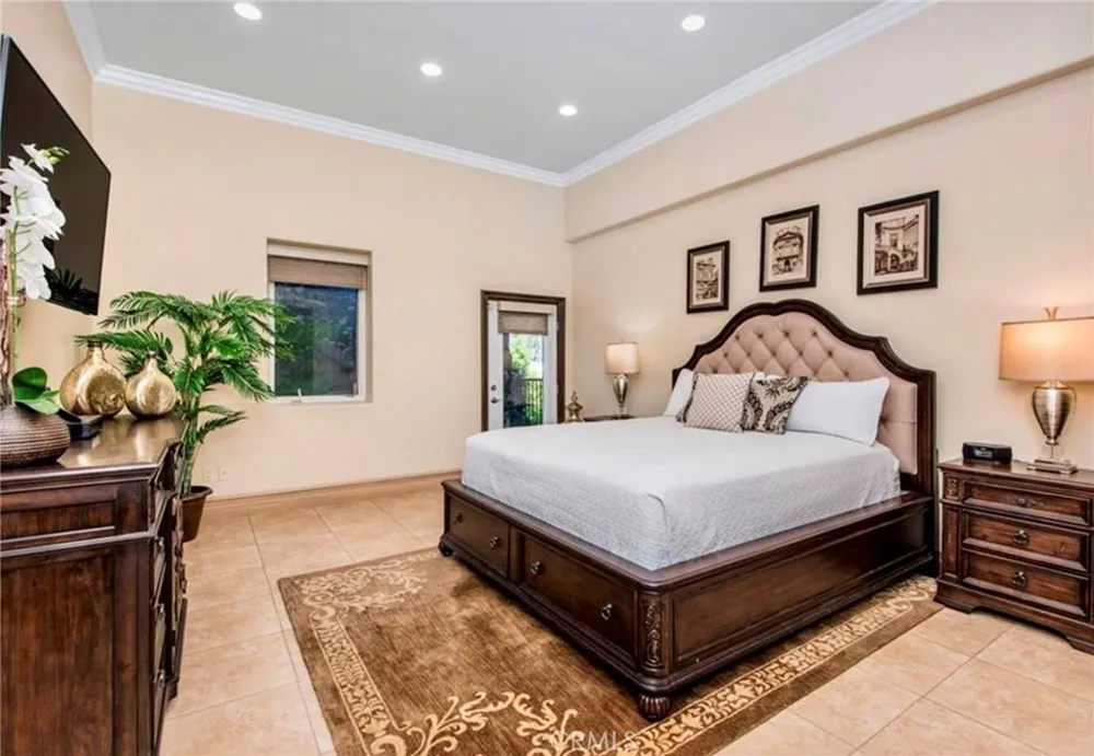 1441 Robmar Drive Beverly Hills, CA 90210