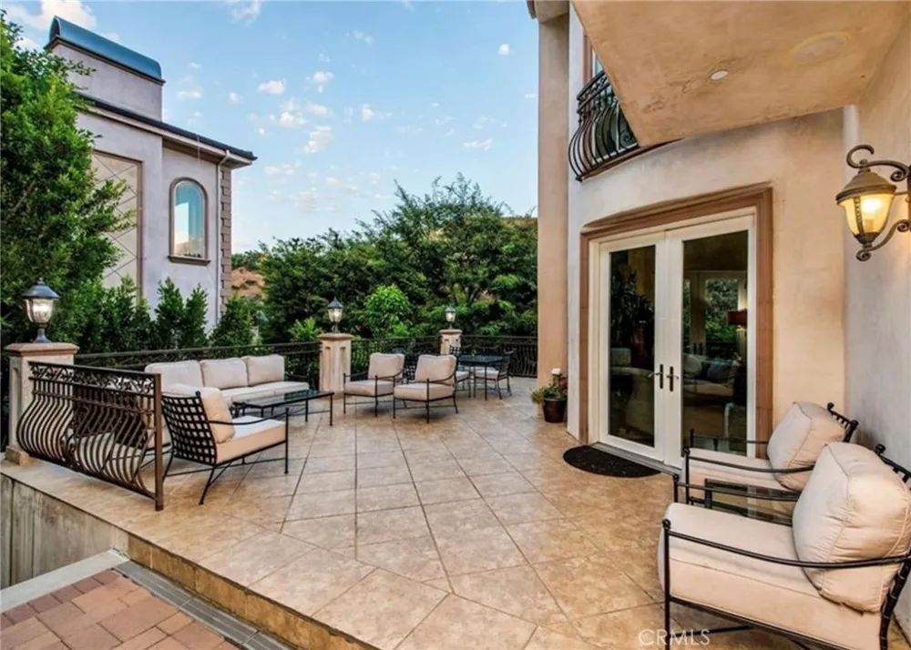 1441 Robmar Drive Beverly Hills, CA 90210