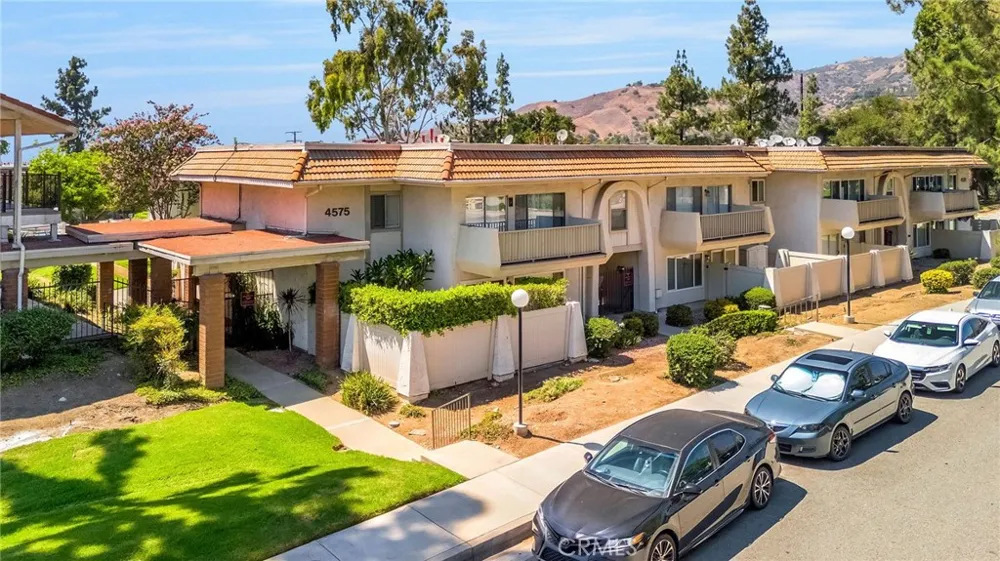 4575 Ramona Ave #2 La Verne, CA 91750