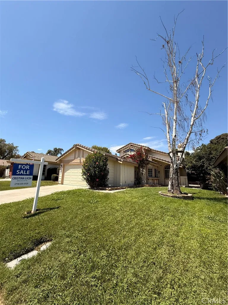 30612 HOLLYBERRY LANE Temecula, CA 92591