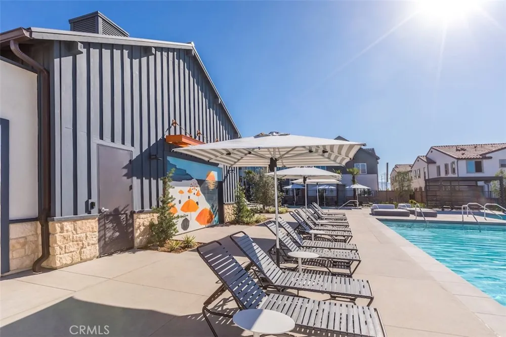 4154 S S. WILDFLAX PASEO #111 Ontario, CA 91761
