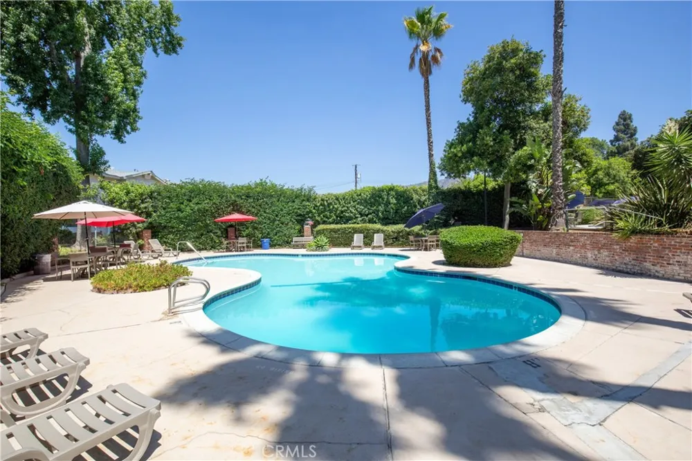 659 E Lee Azusa, CA 91702